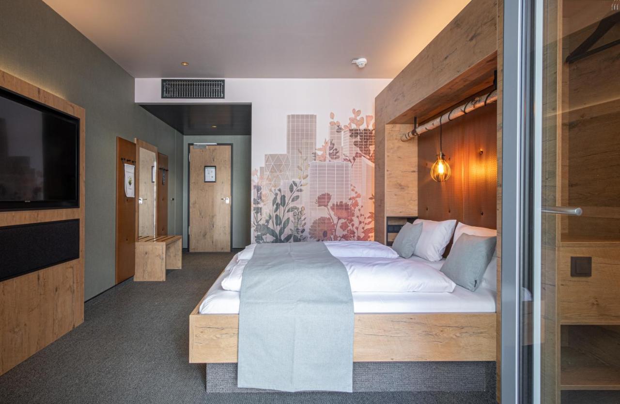 Riku Hotel Goeppingen Ngoại thất bức ảnh